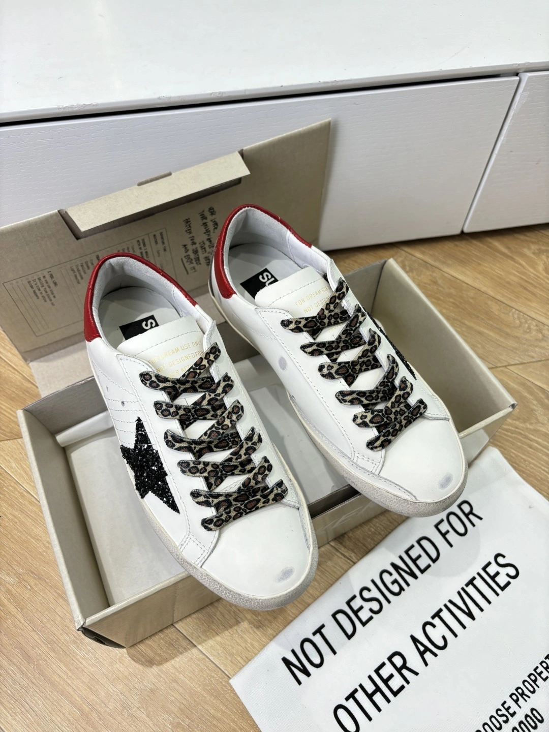 OOBB-- 6642 GWF00102.F006517.82813 cowhide item：E-X02I1004